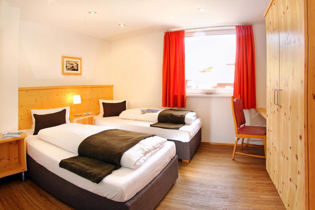 Berghotel-Gasthof Gstrein Vent Room photo